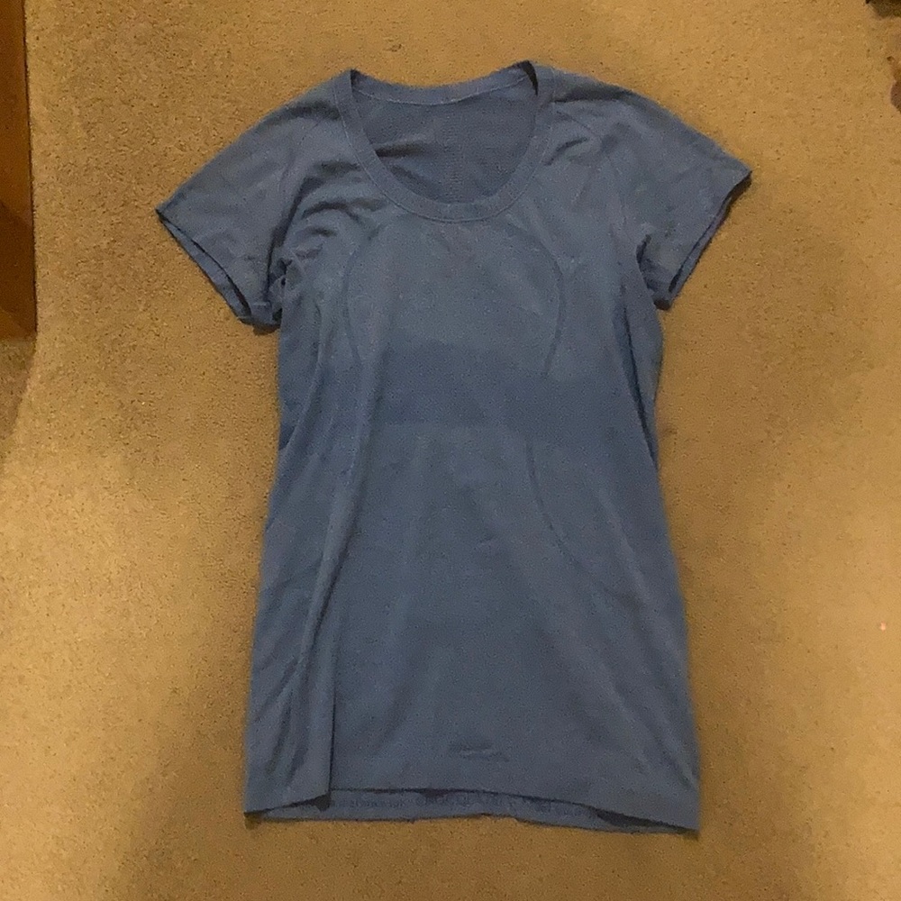 Lululemon Swiftly Tee size 8